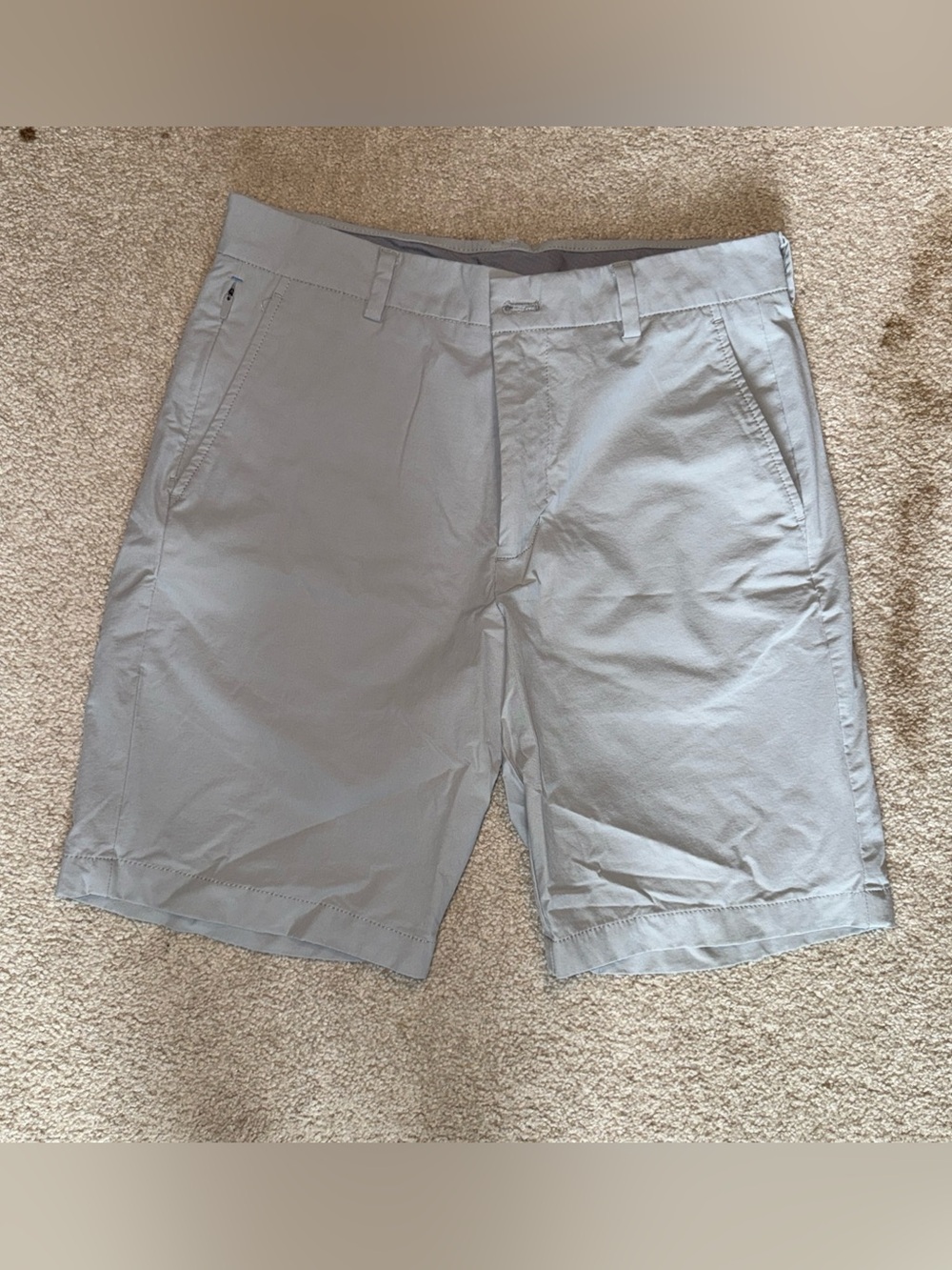 Vineyard Vines Men's Light Gray Flat Front Shorts
